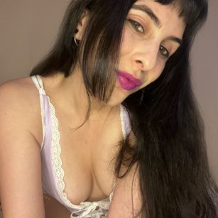 Model - babyrose slut