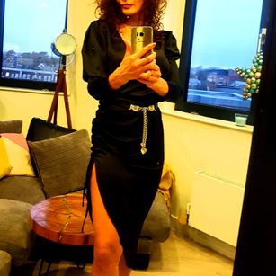 Model - Veronica Decadence exhibicionism