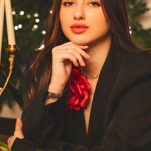 Model - ChristinaMilk dance