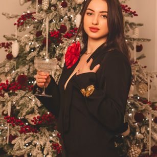 Model - ChristinaMilk sexy