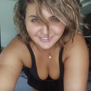 Model - SensualLovesies blowjob