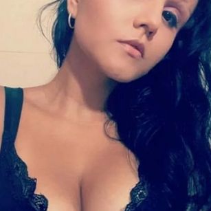 Model - anniemiau roleplay