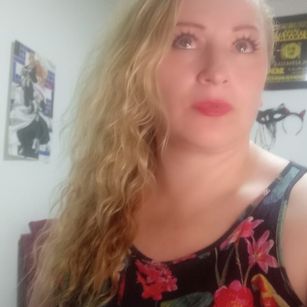 Model - Emperatriz pussy