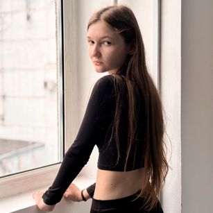 Model - NikaMacey sexy