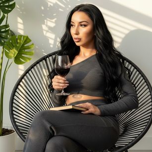 Model - ArryaBlack sextoys