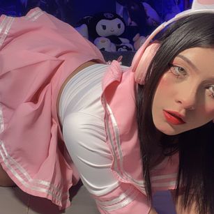 Model - Lana Kyutt deepthroat