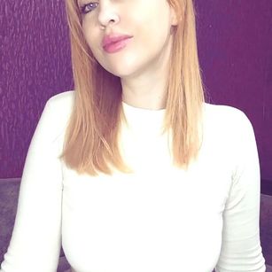 Model - Emma cam2cam