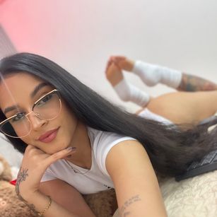 Model - SusieEve sexy