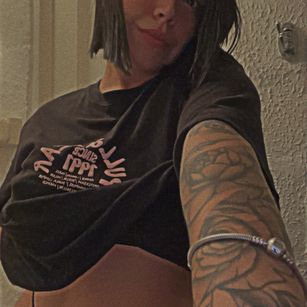 Model - Tania Velvett pussy