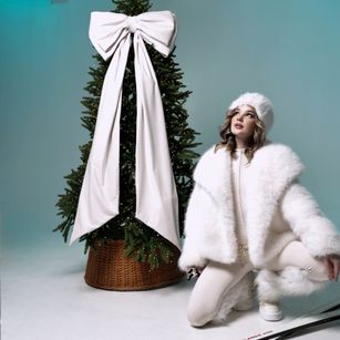 Model - Sophia young