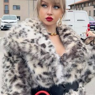 Model - SHEZEL findom