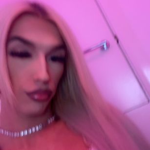 Model - itsminxbaby interesting