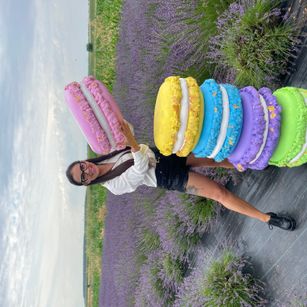 Model - Lindsaydeee biglips