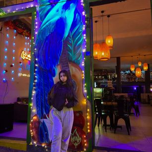 Model - KatherinJohns 18