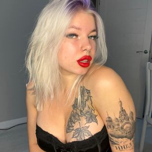 Model - RitaMiller teen