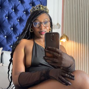 Model - YalianaGuzman bigass