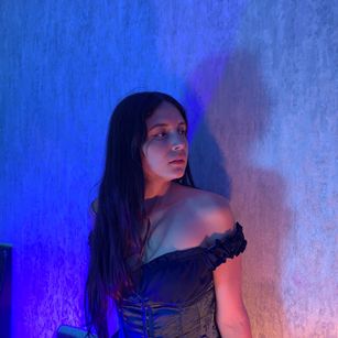 Model - Violeta_Rouss sph