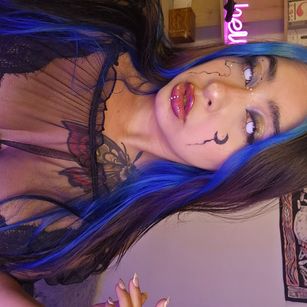 Model - coraline anal