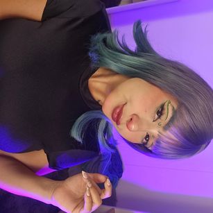 Model - coraline domi