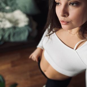 Model - Alexxxa Lawrence tightpussy