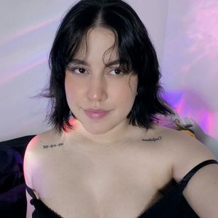 Model - ValMoonlight naked