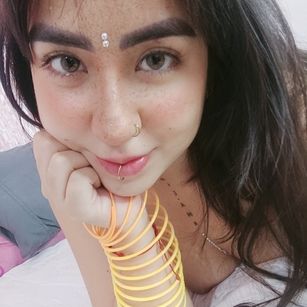 Model - ADA MILAN findom