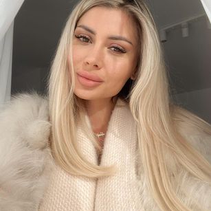 Model - Tina Divine femdom