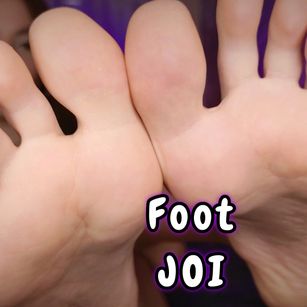 Model - GirlHomeAlone roleplay