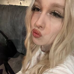 Model - Alice fetishes