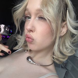 Model - Alice fetishes