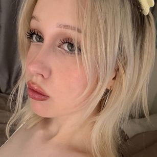 Model - Alice fetishes