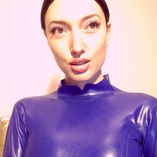 Model - LatexGoddess mistress