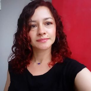 Model - artesana latina