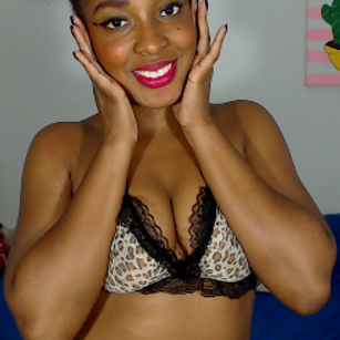 Model - Chelseycastellanos21 Pegging