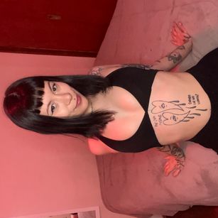 Model - Grekita Eleven squirt