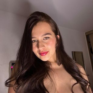 Model - camilaup latina