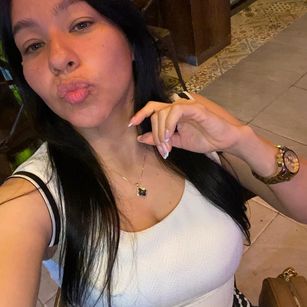 Model - FresitaPaisa FRIENDLY