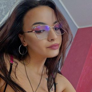 Model - ScarletVex cei