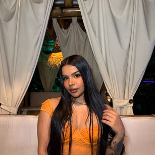 Model - Katalina Ferreira Bigass