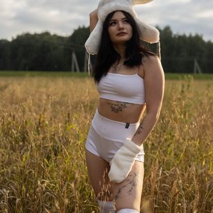 Model - Monica cuckold