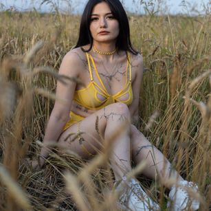 Model - Monica roleplay