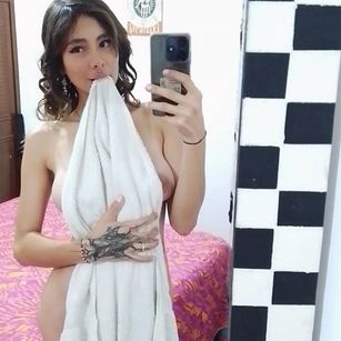 Model - NathalyJohns roleplay