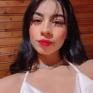 Model - KatherinJohns COLOMBIA