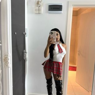 Model - VivienneLoxley ass