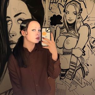 Model - ArishaGlow roleplay