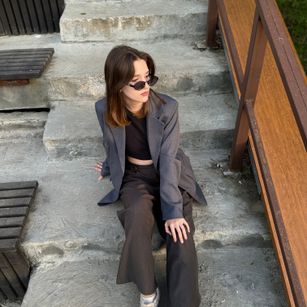 Model - Emilia submissive