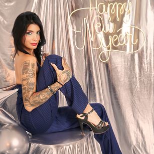 Model - DeuxGold fetish