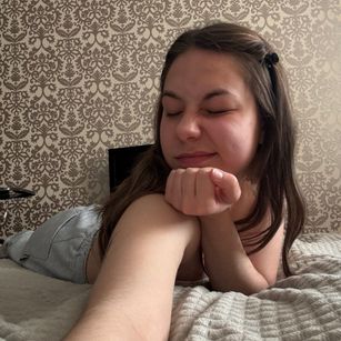 Model - Allice stockings