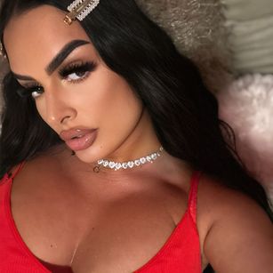 Model - Roberta Lopez gfe