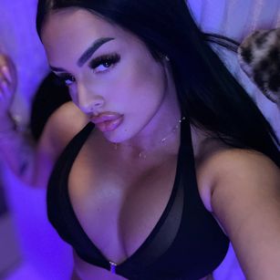 Model - Roberta Lopez BBW